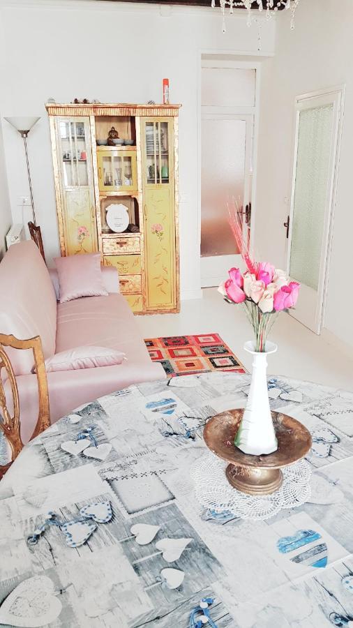 Biennale Flat In Giardini Venedig